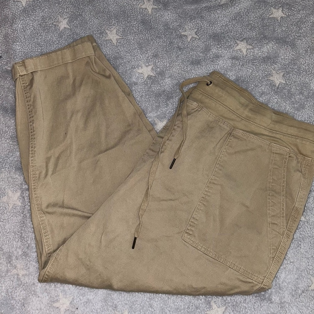 Terra & Sky Khaki Capris - Very Good - XXL/2XL